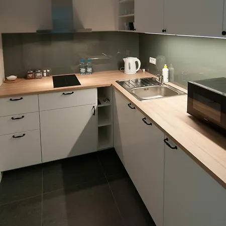 Apartament White *